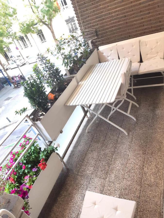 罗斯热罗尼姆斯公寓 马德里 外观 照片